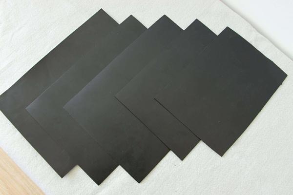 HDPE土工膜在現(xiàn)代農(nóng)業(yè)設(shè)施中的應(yīng)用