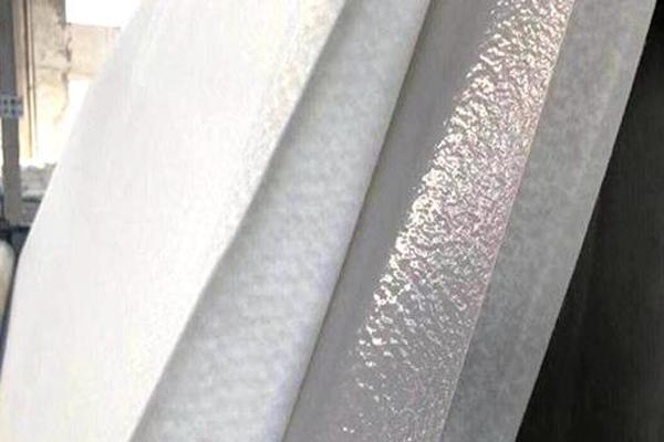 復合土工膜在地下室怎么施工 第1張